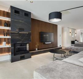 5 bedroom luxury seaside villa with indoor & outdoor pool, near Acharavi, sleeps 10